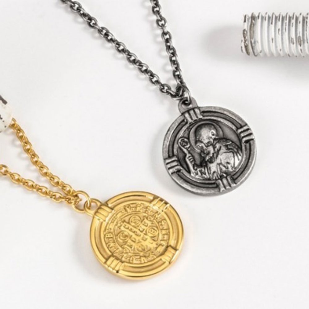 ROMAN CROSS JESUS COIN PENDANT NECKLACE